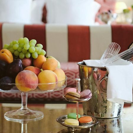 Stikliai Hotel - Relais & Chateaux Vilnius Exterior photo Fruit and cheese plate