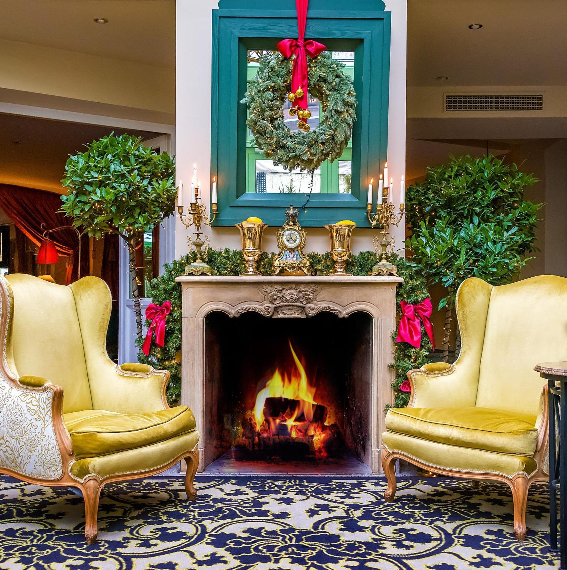 Stikliai Hotel - Relais & Chateaux Vilnius Exterior photo The fireplace in the lobby