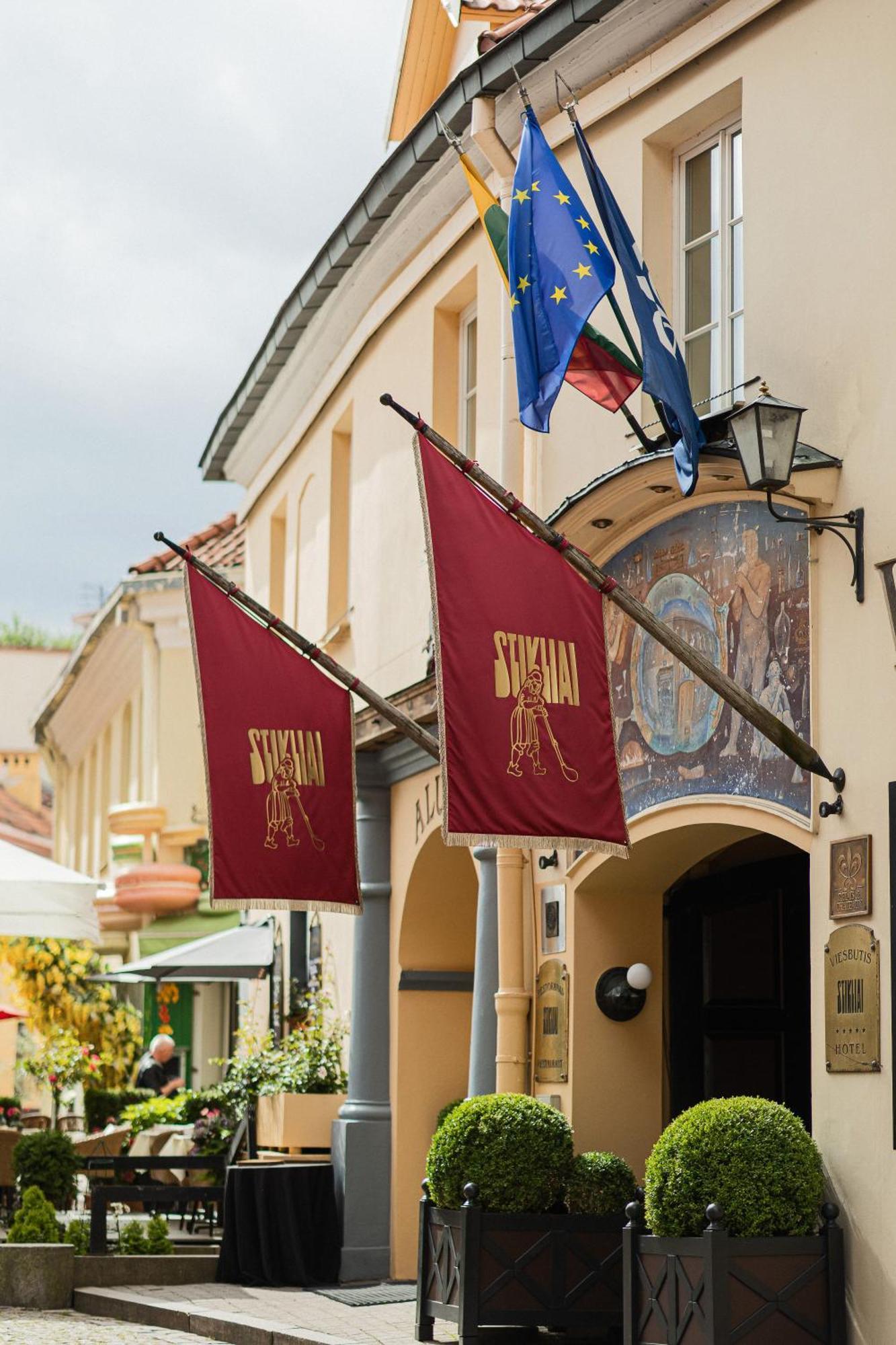 Stikliai Hotel - Relais & Chateaux Vilnius Exterior photo The flag of the Order of St. Florian