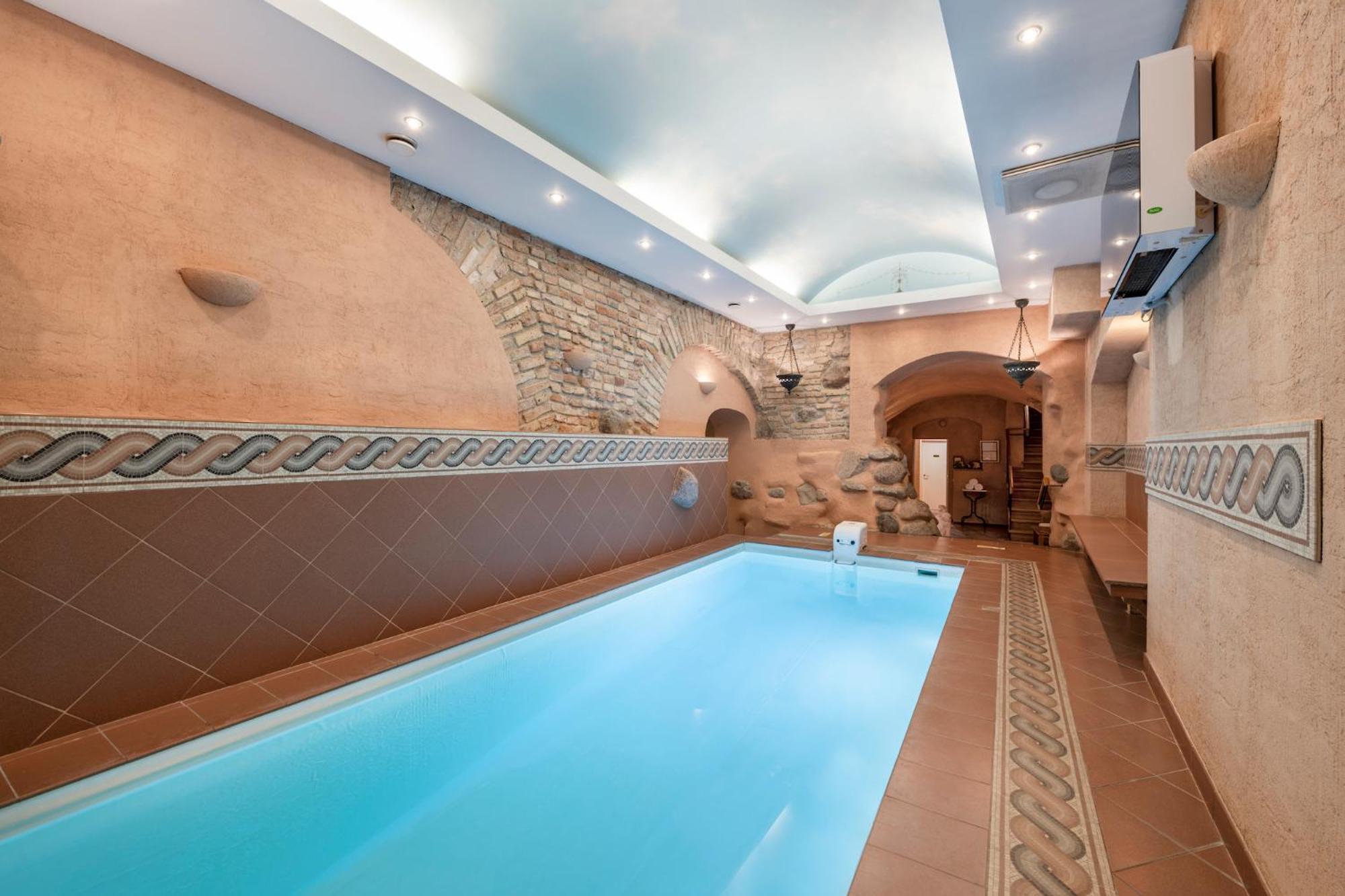Stikliai Hotel - Relais & Chateaux Vilnius Exterior photo The swimming pool